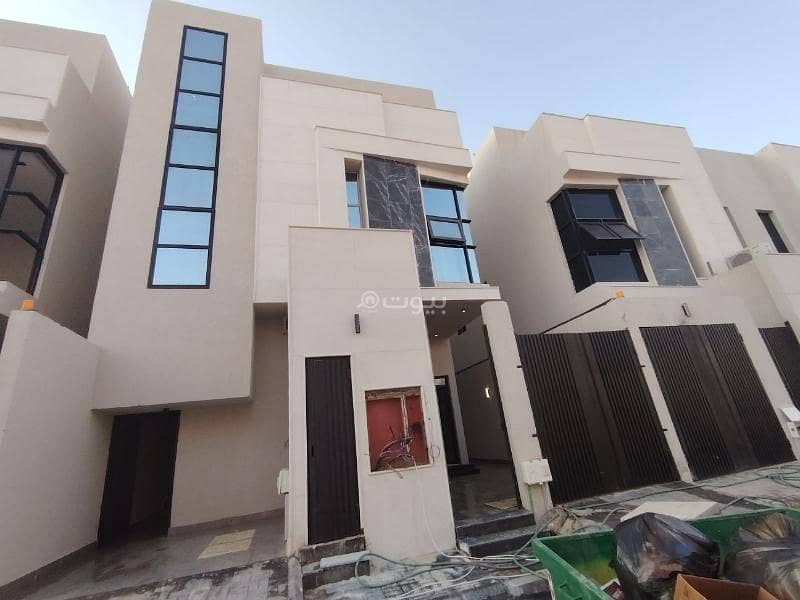 دور أرضي للبيع بحي قرطبة موقع متميز ويوفر جميع سُبل الراحة دور أرضي للبيع بحي قرطبة موقع متميز ويوفر جميع سُبل الراحة
