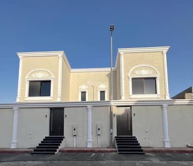 9 Bedroom Villa for Sale in Alqrahin, Taif - Villas for sale in Taif
