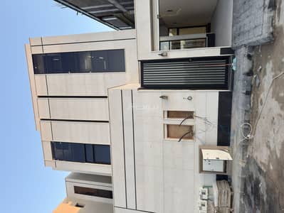 4 Bedroom Floor for Sale in East Riyadh, Riyadh - Luxury apartment for sale for those seeking residential excellence