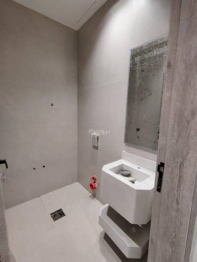 3 Bedroom Apartment for Sale in East Riyadh, Riyadh - Luxurious apartment for sale for those seeking distinction and sophistication in Al Khobar Gulf district