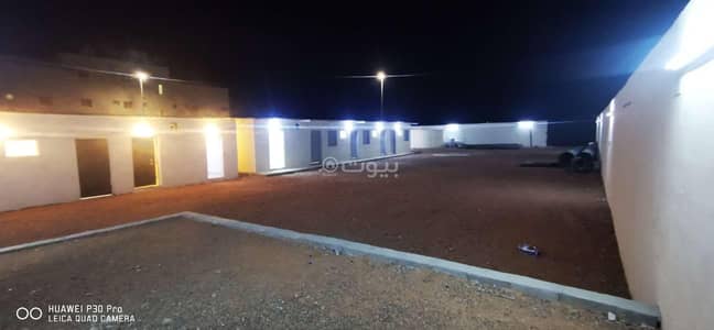 8 Bedroom Rest House for Sale in Industrial, Madina - Rest area for sale 8 Bedroom Rest House for Sale in Industrial, Madina - Rest area for sale