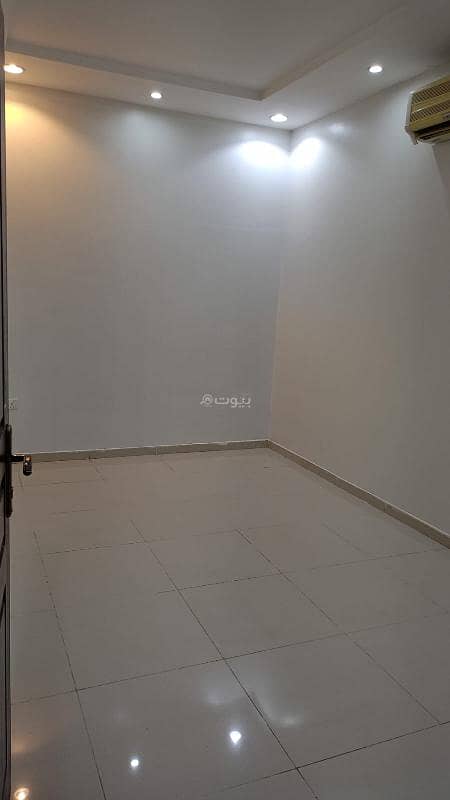 Three rooms, a hall, and a separate kitchen in Al-Yarmouk for rent Three rooms, a hall, and a separate kitchen in Al-Yarmouk for rent