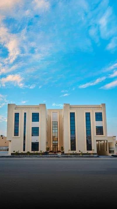 4 Bedroom Apartment for Sale in West Riyadh, Riyadh - Apartment for sale in Al Mahdiyah, west Riyadh