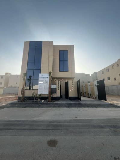 7 Bedroom Villa for Sale in West Riyadh, Riyadh - 7 Bedroom Villa For Sale in Al Mahdiyah, Riyadh