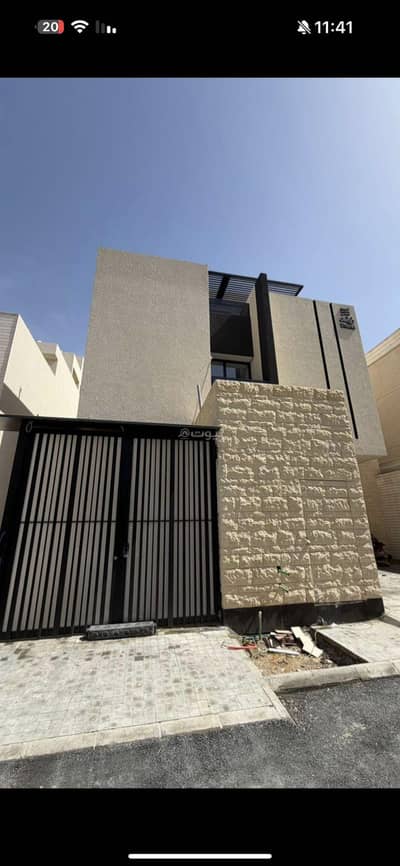 4 Bedroom Floor for Sale in North Riyadh, Riyadh - Roles for sale, Al-Qayrawan district