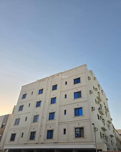 4 Bedroom Apartment for Sale in North Jeddah, Jeddah - Apartment for sale in Al Safa district, a prime location