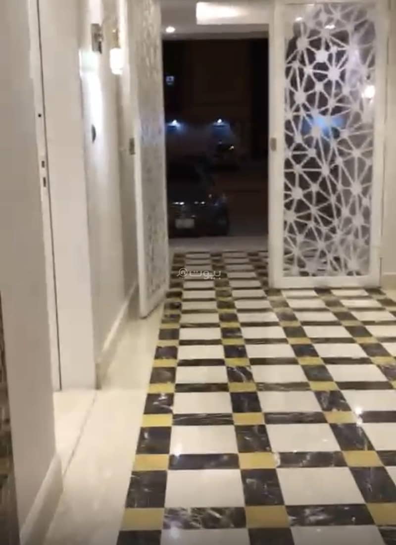 Apartment in North Riyadh,Al Malqa 3 bedrooms 90000 SAR - 87973369 Apartment in North Riyadh,Al Malqa 3 bedrooms 90000 SAR - 87973369