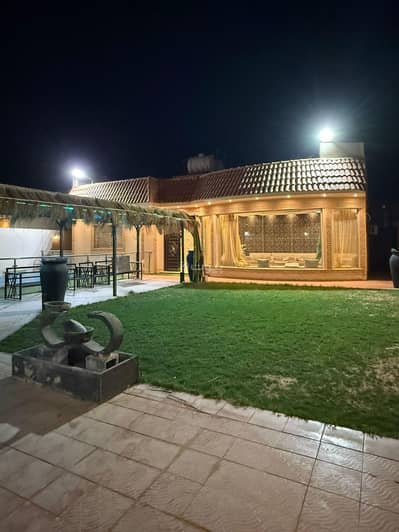 10+ Beds Rest House for Rent in West Riyadh, Riyadh - A 10-room resort for rent in Námar, Riyadh