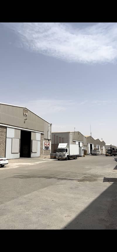 مستودع  للايجار في جنوب الرياض، الرياض - مستودعات للإيجار