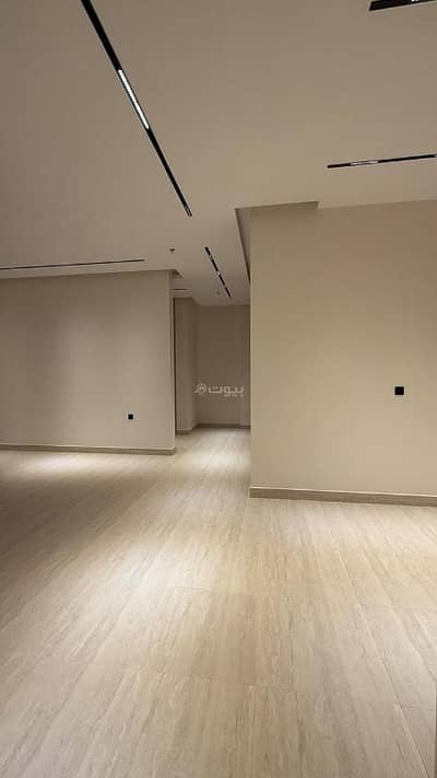 3 Bedroom Floor for Sale in East Riyadh, Riyadh - Luxurious apartment for sale in Al-Monseh (Al-Monseia) neighborhood 3 Bedroom Floor for Sale in East Riyadh, Riyadh - Luxurious apartment for sale in Al-Monseh (Al-Monseia) neighborhood