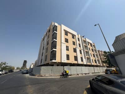 3 Bedroom Flat for Sale in North Jeddah, Jeddah - Luxurious apartment for sale in Al-Salama neighborhood 2