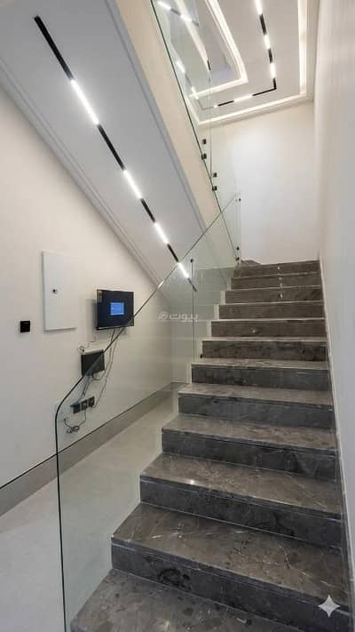 4 Bedroom Villa for Sale in North Riyadh, Riyadh - 4-bedroom villa for sale in Al Narjis