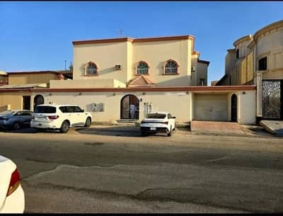 5 Bedroom Villa for Sale in East Riyadh, Riyadh - Villa for sale on Al Haddar Street, Al Yarmouk District, Riyadh City, Riyadh Region.