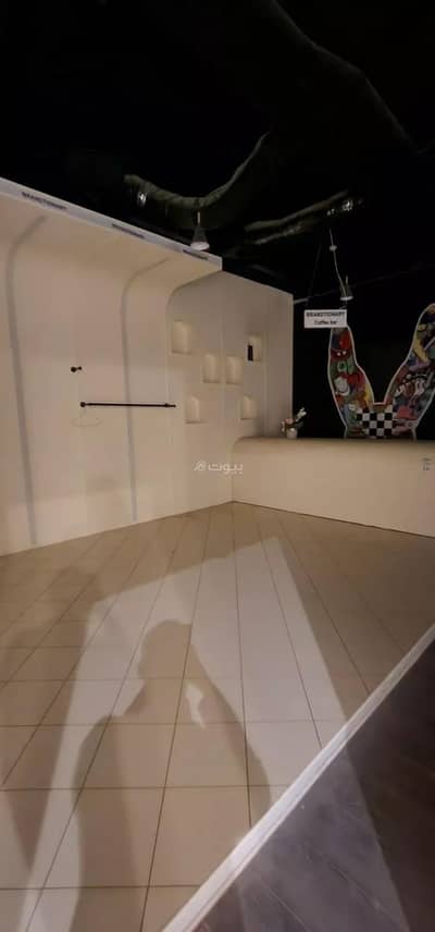 Office for Rent in North Riyadh, Riyadh - Commercial office for rent on Prince Mohammed bin Saad bin Abdulaziz Road, Al-Malqa District, Riyadh City, Riyadh Region.