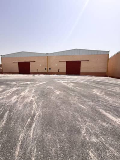 Warehouse for Rent in South Riyadh, Riyadh - Warehouse for rent in Al Mansuriyah, south Riyadh