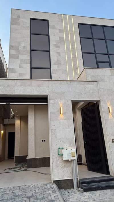 5 Bedroom Villa for Sale in West Riyadh, Riyadh - Villa For Sale in Al Uraija Al Gharbiyah, West Riyadh