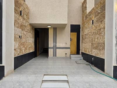 3 Bedroom Floor for Sale in East Riyadh, Riyadh - For sale: a upper floor penthouse consisting of two floors in a prime location near Thumama Road 3 Bedroom Floor for Sale in East Riyadh, Riyadh - For sale: a upper floor penthouse consisting of two floors in a prime location near Thumama Road