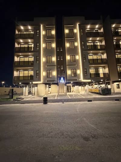 4 Bedroom Flat for Sale in Al Muntazah, Dammam - Studio Apartment For Sale in Al Muntazah, Dammam