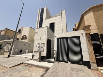 3 Bedroom Floor for Sale in East Riyadh, Riyadh - Ground floor role in Qurtuba District with distinctive design