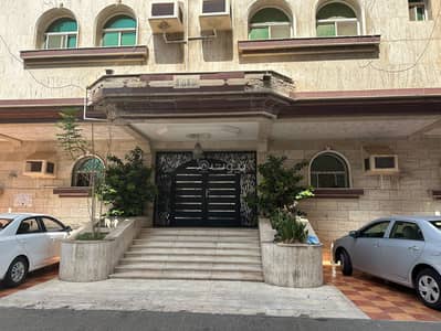 فلیٹ 3 غرف نوم للايجار في شمال جدة، جدة - شقة مع سطح للإيجار السنوي