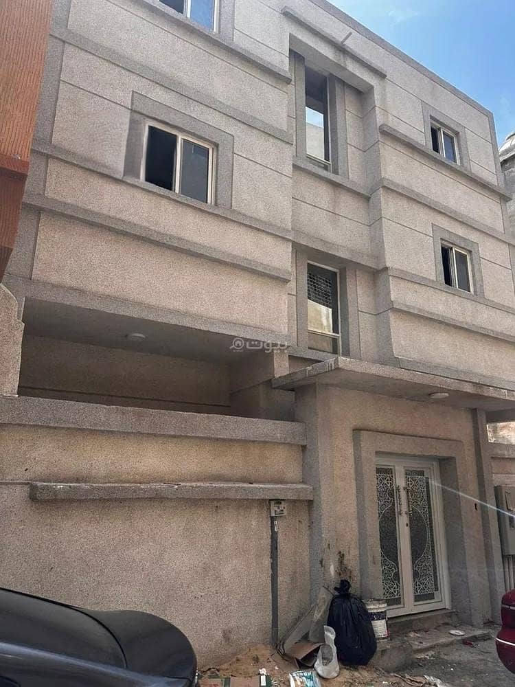 Building for sale on Al-Walid bin Qais Street, Al-Qazzaz District, Dammam. Building for sale on Al-Walid bin Qais Street, Al-Qazzaz District, Dammam.