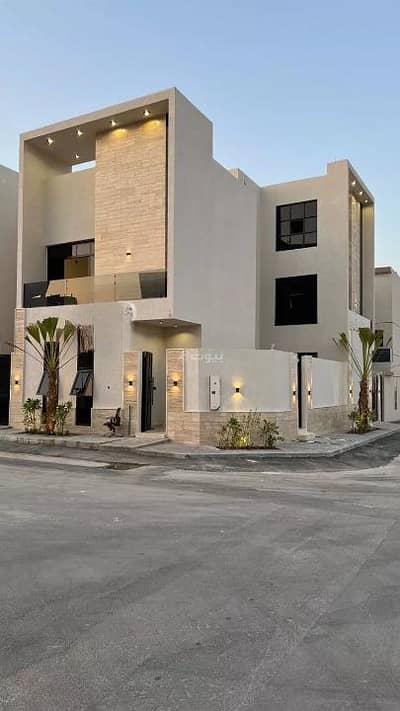6 Bedroom Villa for Sale in West Riyadh, Riyadh - Villa for sale on Abdul Latif Bin Al Mubarak Street, Al Mahdiyah District, Riyadh. 6 Bedroom Villa for Sale in West Riyadh, Riyadh - Villa for sale on Abdul Latif Bin Al Mubarak Street, Al Mahdiyah District, Riyadh.