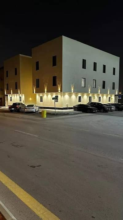 Residential Building for Sale in West Riyadh, Riyadh - Residential building for sale in Dhahrat Laban, west Riyadh