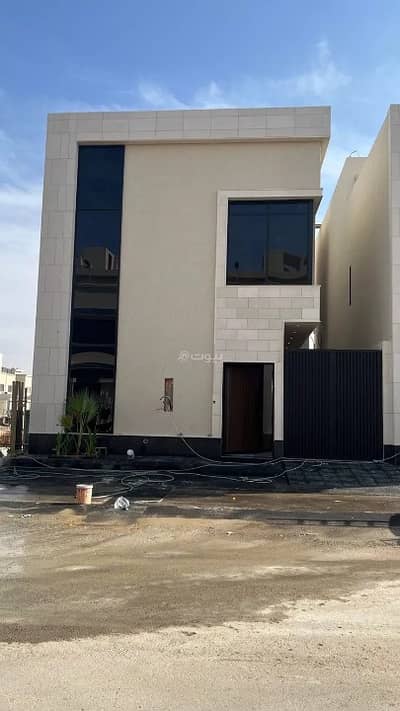 6 Bedroom Villa for Sale in West Riyadh, Riyadh - Villa for sale in Al Mahdiyah, West Riyadh 6 Bedroom Villa for Sale in West Riyadh, Riyadh - Villa for sale in Al Mahdiyah, West Riyadh