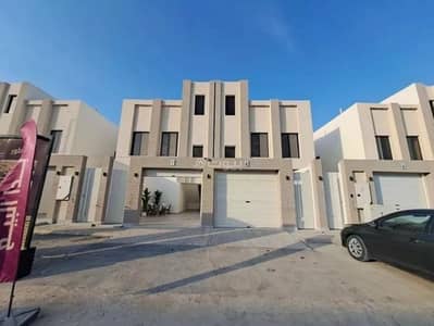 3 Bedroom Floor for Sale in South Riyadh, Riyadh - Floor For Sale in Okaz, Riyadh