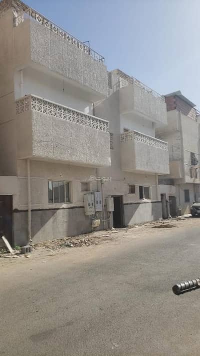 10 Bedroom Residential Building for Sale in Al Sih, Madina - An 8-apartment building very close to the Prophet's Mosque