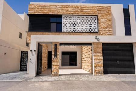 4 Bedroom Villa for Sale in South Riyadh, Riyadh - Townhouse for Sale in Okaz District – Route 14 Project | Spacious Layout & Prime Location
