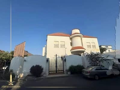 5 Bedroom Villa for Rent in North Jeddah, Jeddah - Villa For Rent On Abdullah Ibn Jaluwi Street, Al-Rawdah District, Jeddah. 5 Bedroom Villa for Rent in North Jeddah, Jeddah - Villa For Rent On Abdullah Ibn Jaluwi Street, Al-Rawdah District, Jeddah.