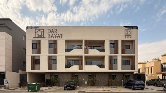 3 Bedroom Apartment for Rent in North Riyadh, Riyadh - Elegant Ground-Floor Residence with Natural Wooden Finishes and Modern Living – Satel