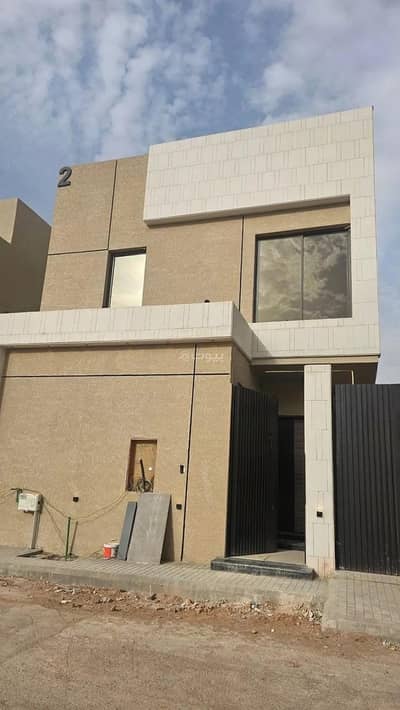 3 Bedroom Floor for Sale in East Riyadh, Riyadh - Floor For Sale On Al-Henna Street, Ghirnatah District, Riyadh. 3 Bedroom Floor for Sale in East Riyadh, Riyadh - Floor For Sale On Al-Henna Street, Ghirnatah District, Riyadh.