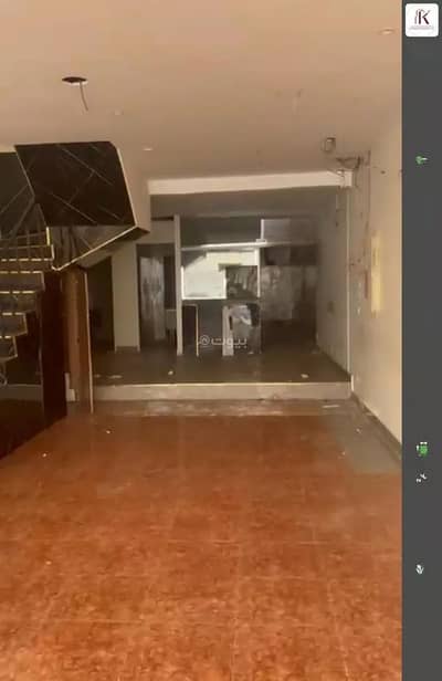 معرض  للايجار في شمال جدة، جدة - محل للإيجار في شارع الامير ماجد فرعي, حي المروة, جدة