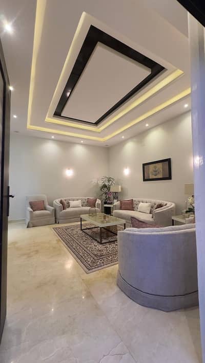 5 Bedroom Villa for Sale in North Riyadh, Riyadh - Villa for sale in Al Malqa, North Riyadh