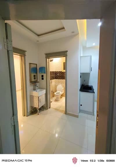 1 Bedroom Flat for Rent in East Riyadh, Riyadh - Apartments for rent in Al Khaleej area, one bedroom and living room, bathroom, and kitchen. Price 27,000 in two installments plus utilities. There are