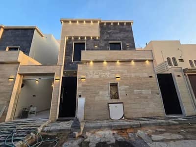 8 Bedroom Villa for Sale in East Riyadh, Riyadh - Villa For Sale in Al Andalus, East Riyadh