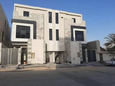 دور 4 غرف نوم للبيع في شرق الرياض، الرياض - دور للبيع في الملك فيصل، شرق الرياض