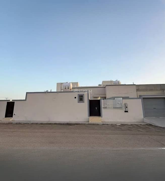 Floor for sale in Amal District, Al Bukayriyah Floor for sale in Amal District, Al Bukayriyah