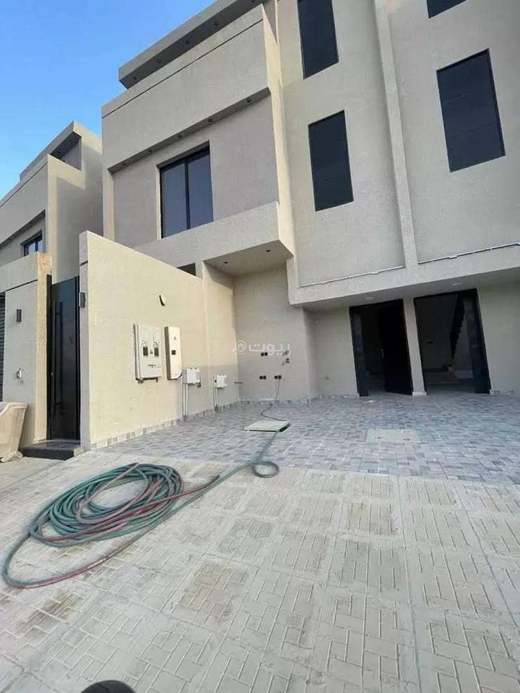 فيلا للبيع في حي الجنادرية, الرياض