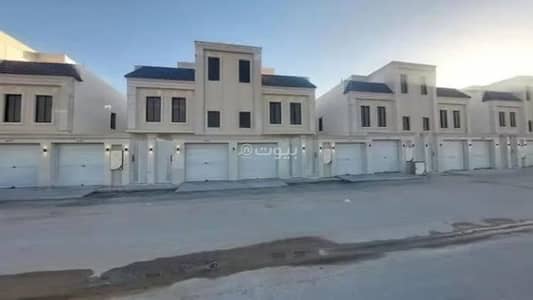 3 Bedroom Floor for Sale in South Riyadh, Riyadh - Floor For Sale in Okaz, Riyadh