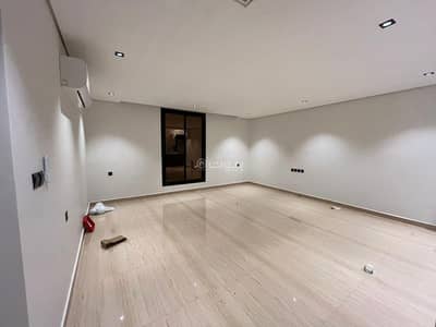 2 Bedroom Floor for Rent in East Riyadh, Riyadh - Rental role on Wadi Ar Ruma Street, Al Rayan District, Riyadh City, Riyadh Region