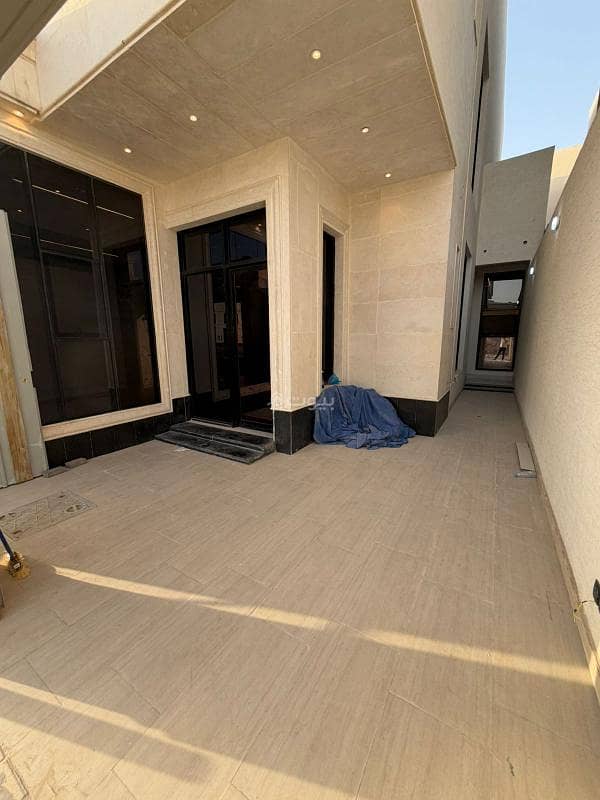 3 Bedroom Floor For Sale in Al Nadwa District, Riyadh 3 Bedroom Floor For Sale in Al Nadwa District, Riyadh