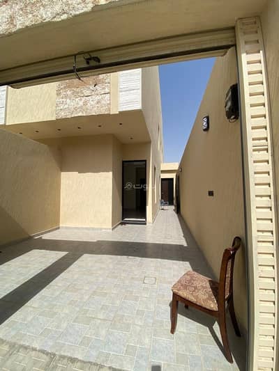 3 Bedroom Floor for Sale in West Riyadh, Riyadh - 3 bedrooms duplex for sale in Touayq