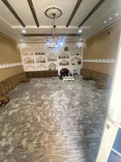 10+ Beds Villa for Sale in East Riyadh, Riyadh - Villa For Sale On Street No. 141, Al-Munsiyah District, Riyadh City