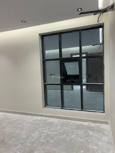 10+ Beds Villa for Sale in North Jeddah, Jeddah - Villa with apartment system and external staircase