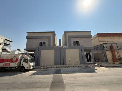 7 Bedroom Villa for Sale in Al Jalawiyah, Dammam - Duplex Villa for Sale in Al Jalawiyah, Dammam