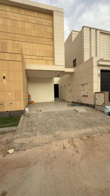 Floor for sale in Al Bayan Neighborhood, east Riyadh Floor for sale in Al Bayan Neighborhood, east Riyadh