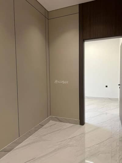 3 Bedroom Floor for Sale in East Riyadh, Riyadh - Luxury townhouse for sale